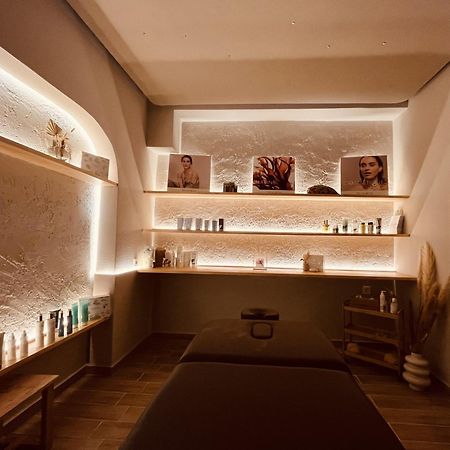 Spongia Hotel Suites & Spa Myrties Esterno foto