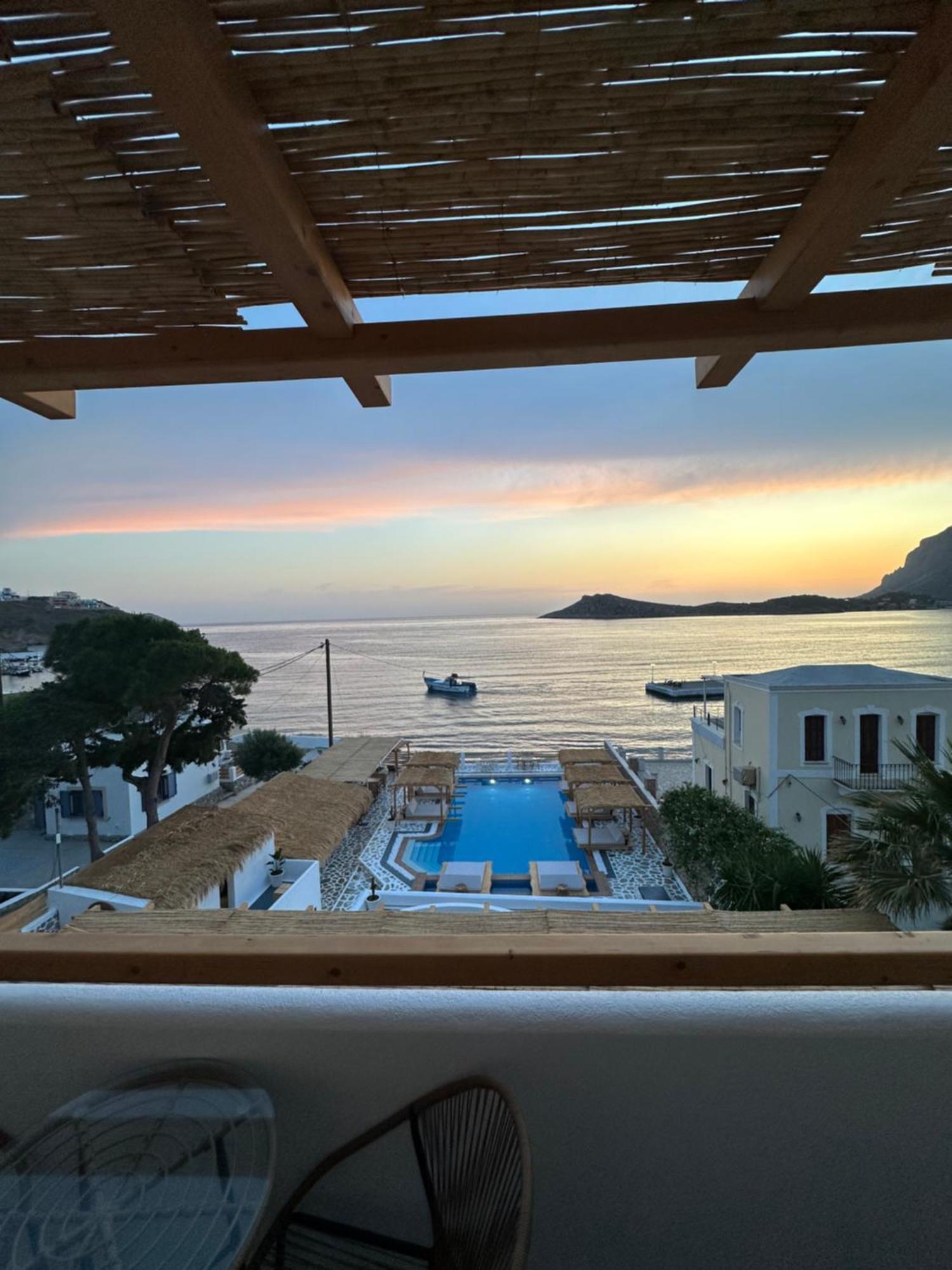 Spongia Hotel Suites & Spa Myrties Esterno foto