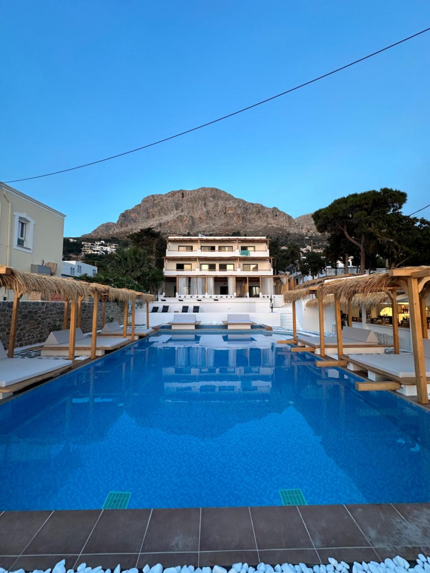 Spongia Hotel Suites & Spa Myrties Esterno foto