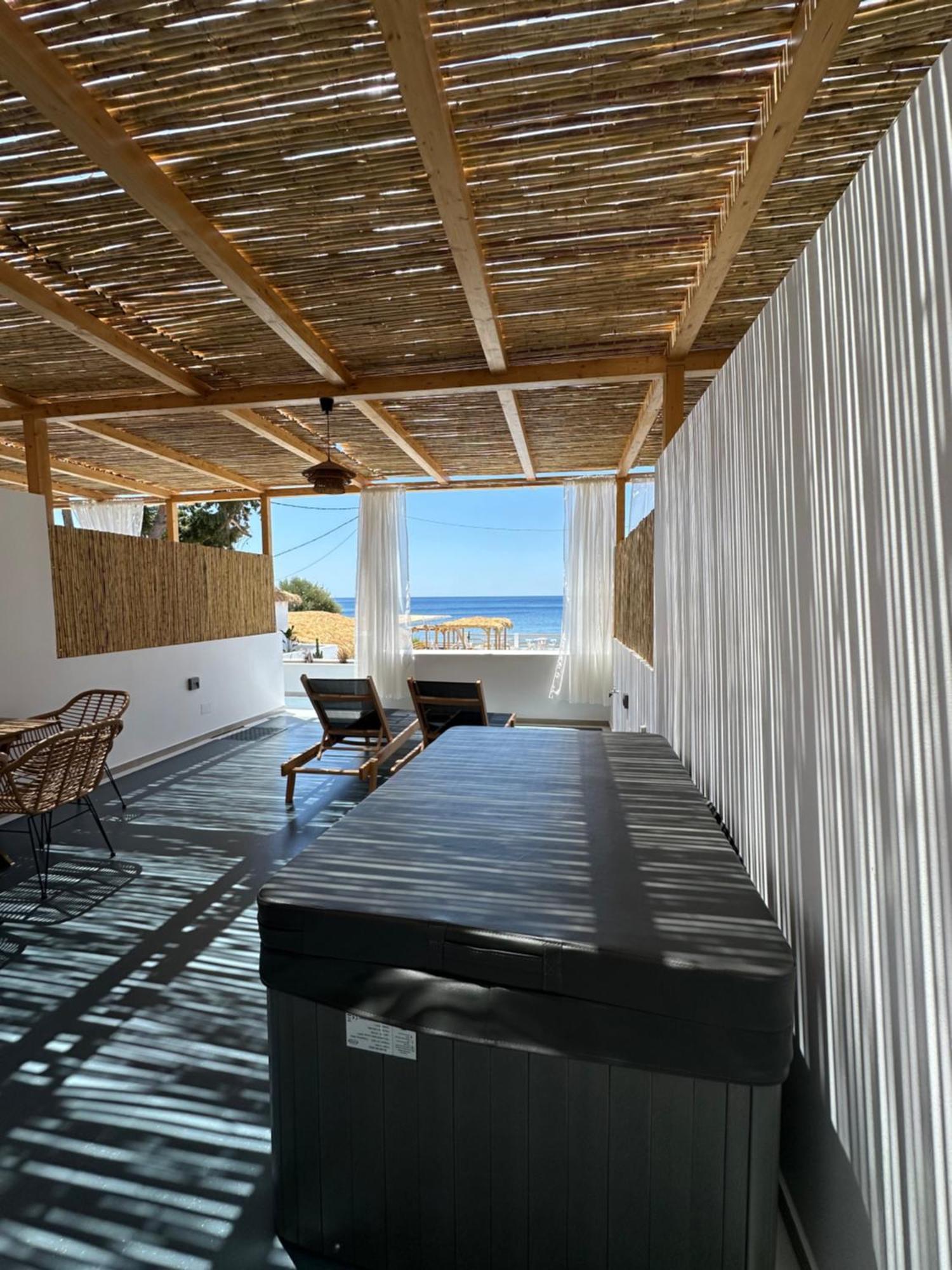 Spongia Hotel Suites & Spa Myrties Esterno foto